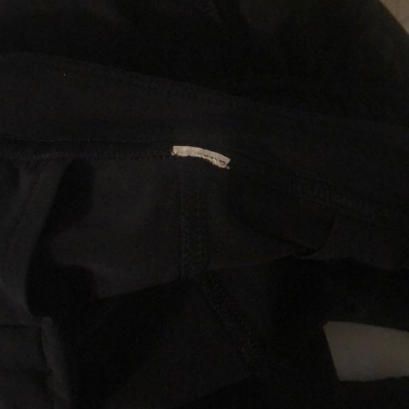 Lululemon joggers with pockets - Picture 4 of 4